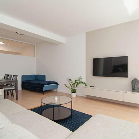 Beautiful Apartment Bratislava Bagian luar foto