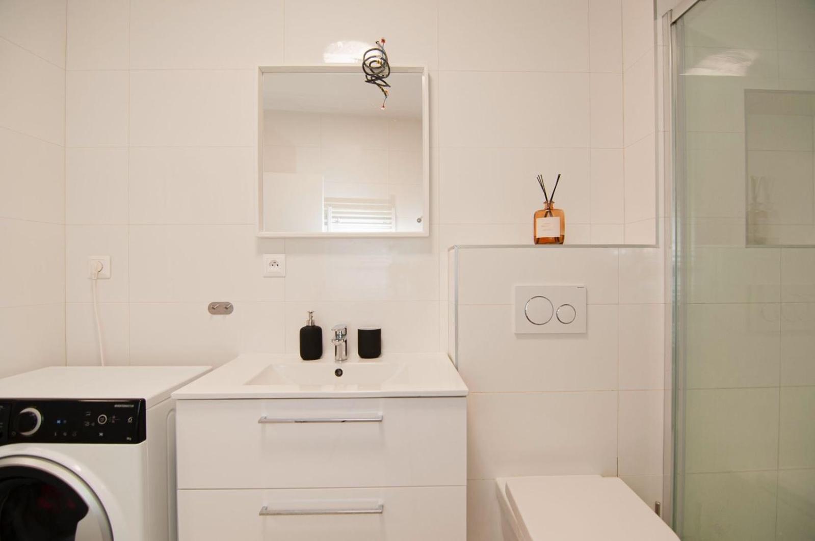 Beautiful Apartment Bratislava Bagian luar foto